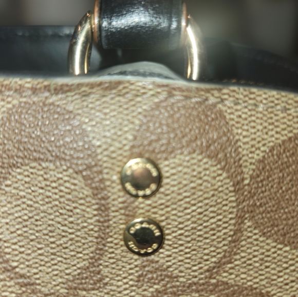 Vintage Coach Lillie Signature Carryall In Signatue Canvas Gold Tone Hardware - Picture 7 of 16
